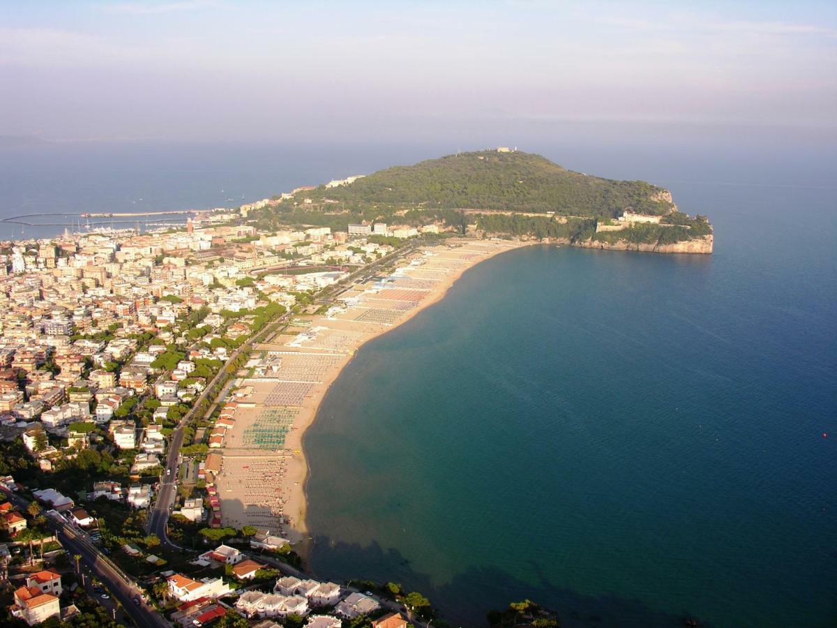B&B Lineablu Formia Kültér fotó